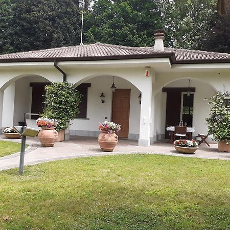 B&B Le Magnolie Carimate Exterior photo